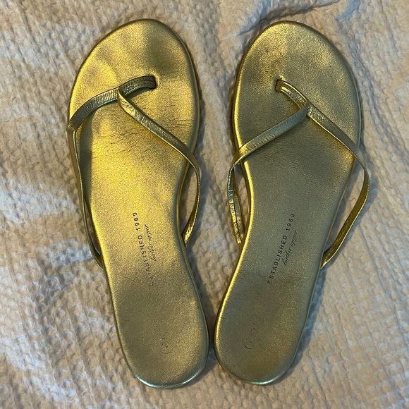 Gold Gap Flip Flops - Picture 1 of 3